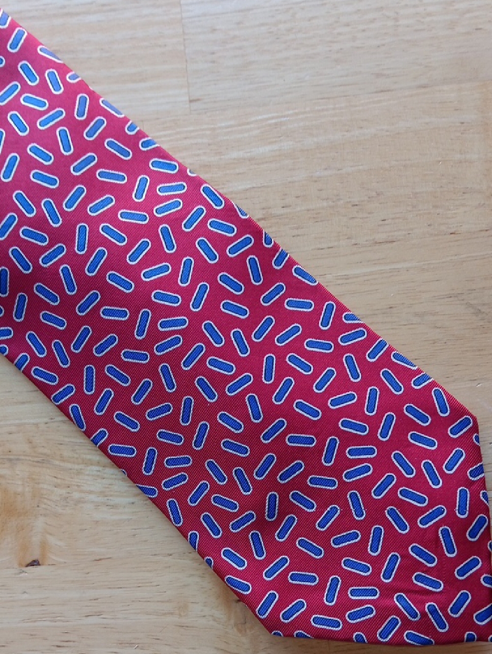 Dior Red *PRINT* Tie with Blue Accent Pattern